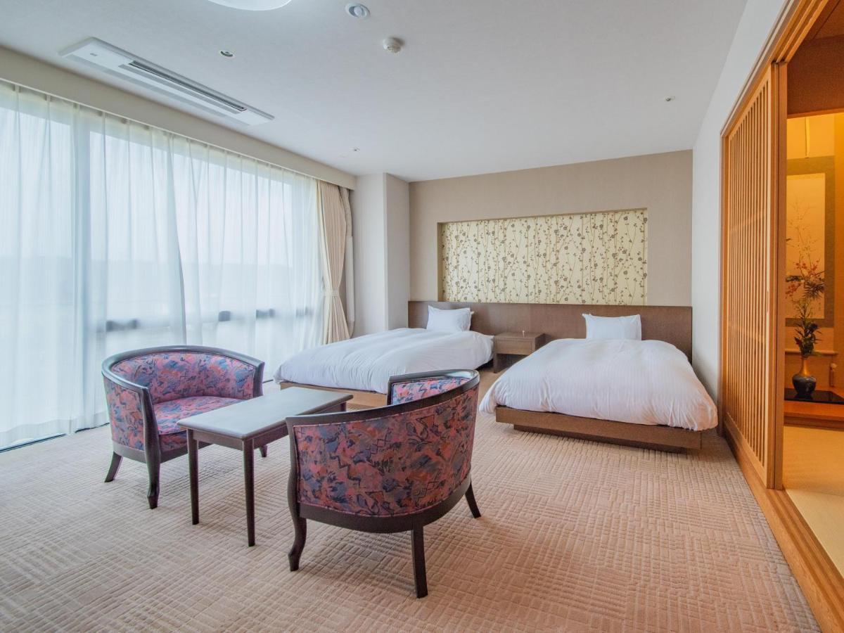 Yamashiro Onsen Miyabi No Yado Kaga Hyakumangoku Hotel Екстериор снимка