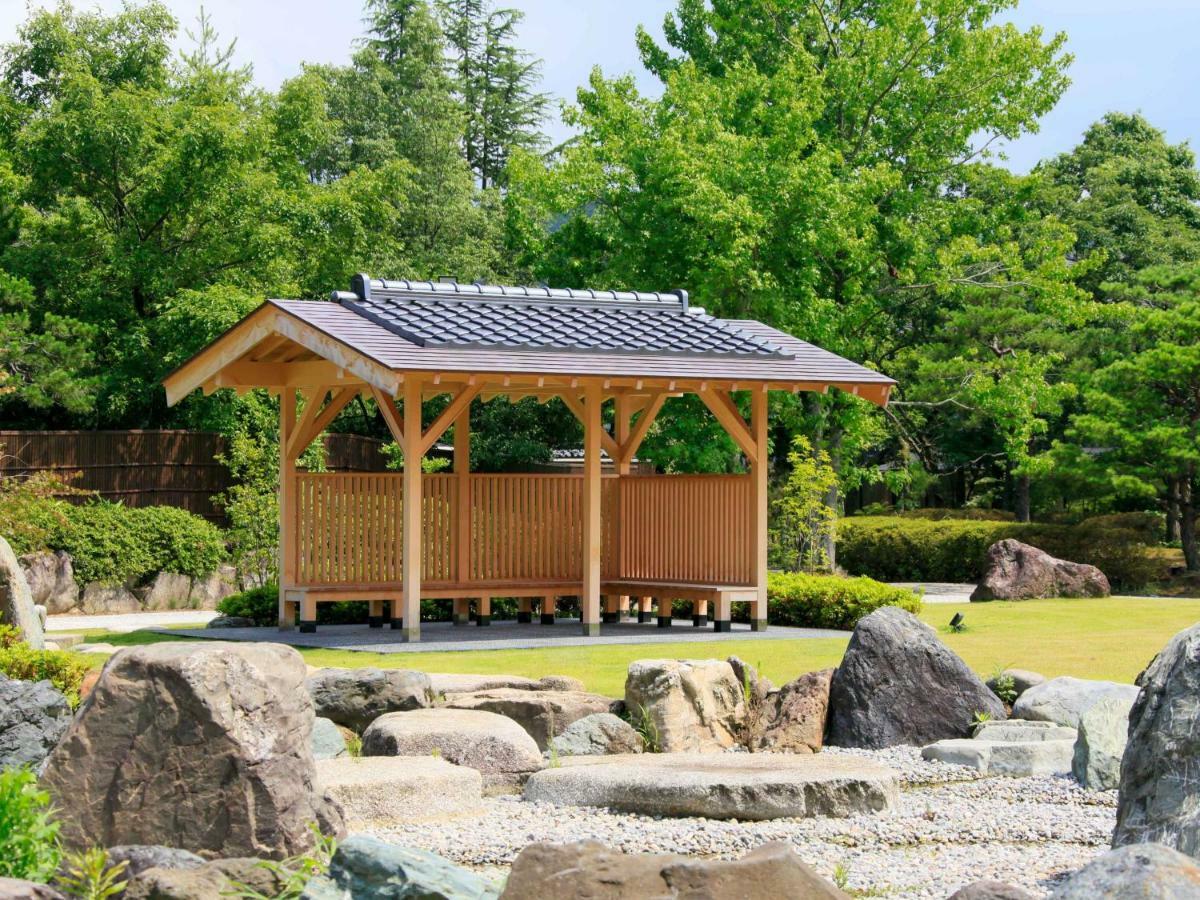 Yamashiro Onsen Miyabi No Yado Kaga Hyakumangoku Hotel Екстериор снимка