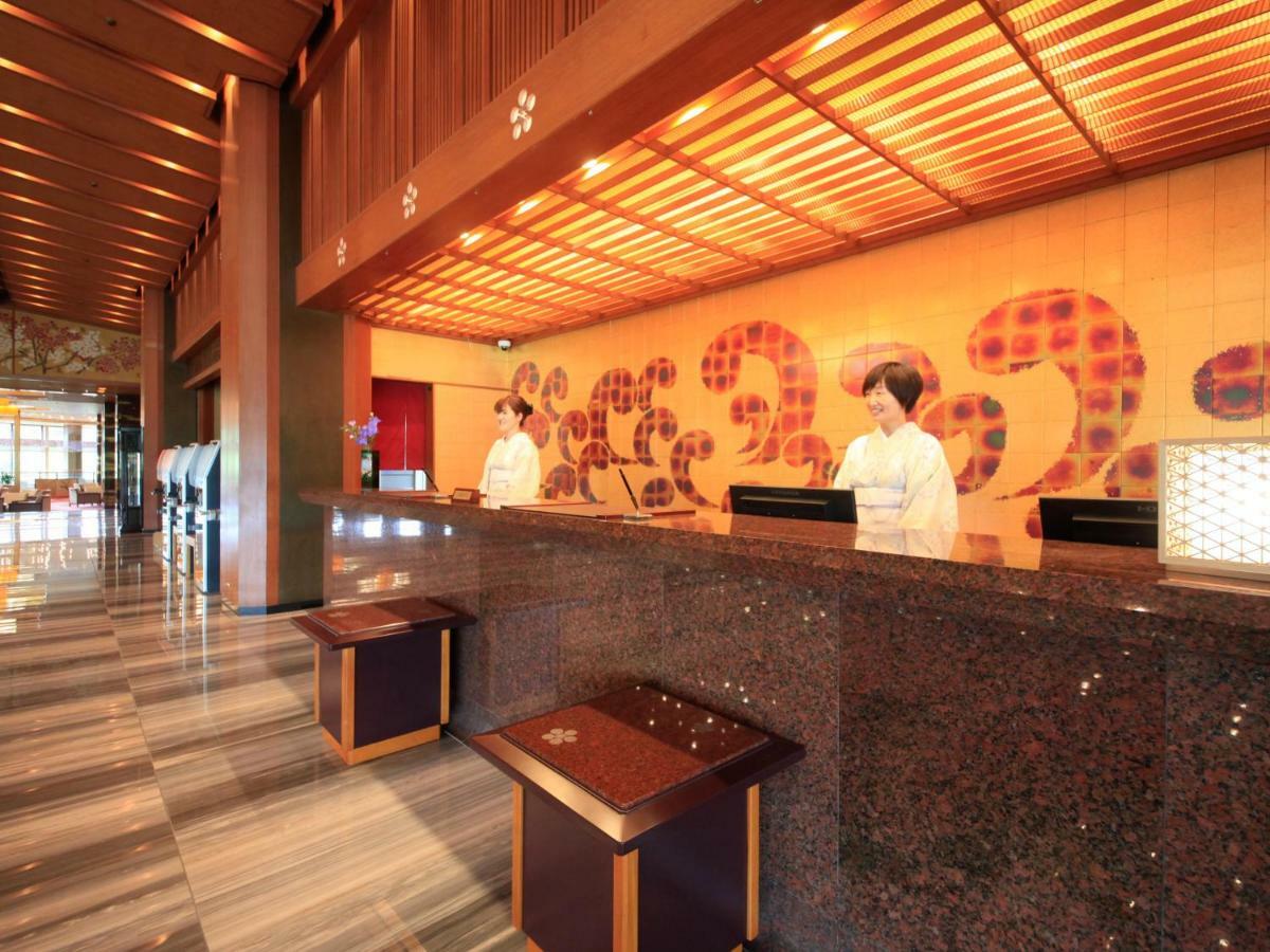 Yamashiro Onsen Miyabi No Yado Kaga Hyakumangoku Hotel Екстериор снимка