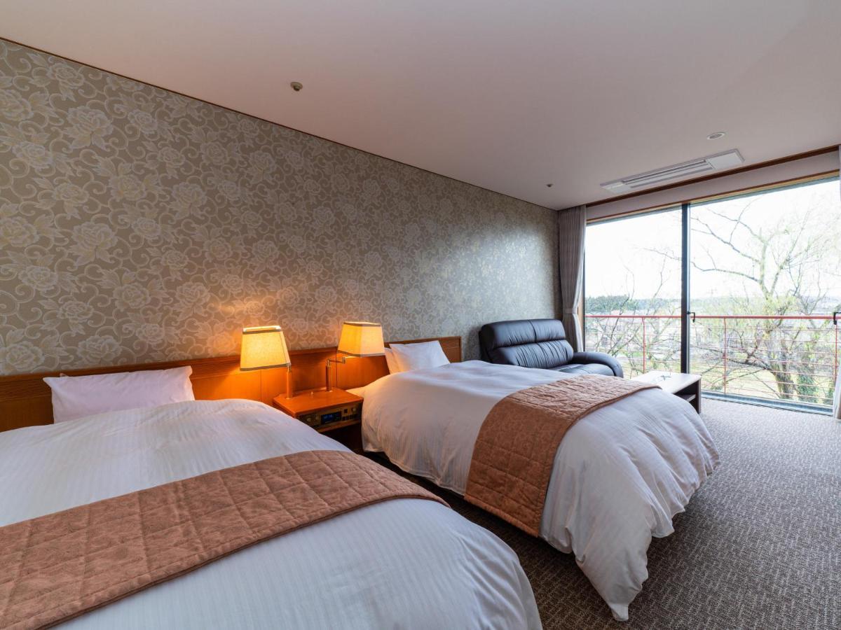Yamashiro Onsen Miyabi No Yado Kaga Hyakumangoku Hotel Екстериор снимка