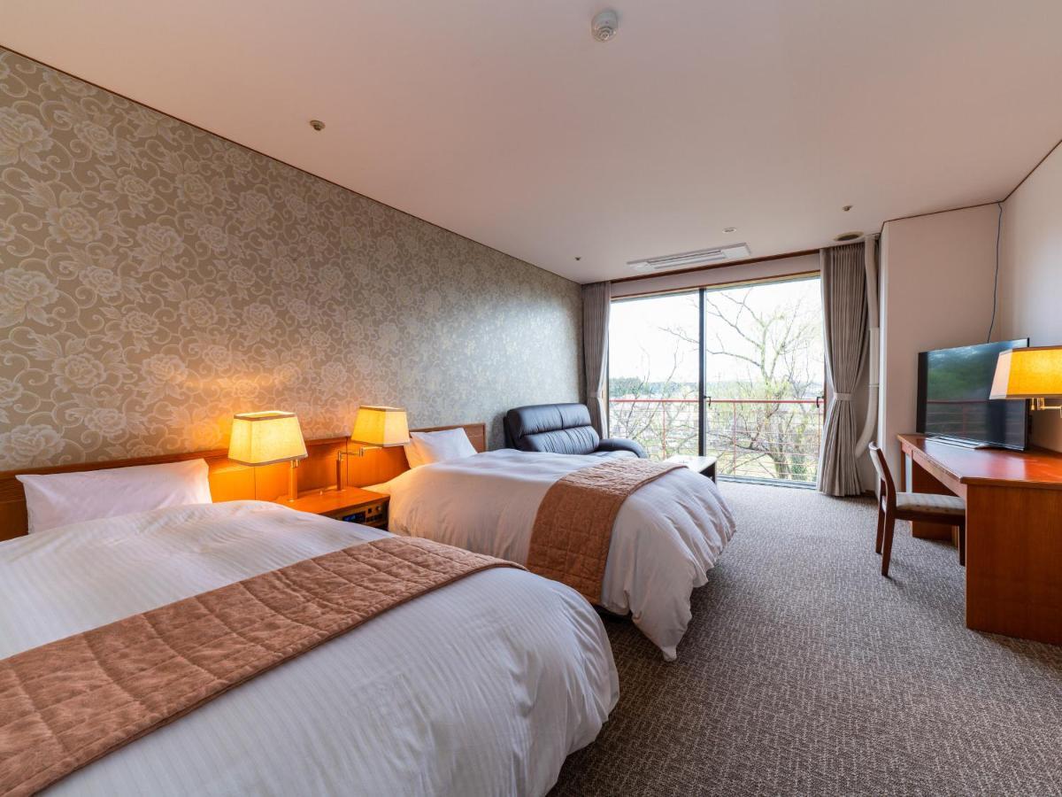 Yamashiro Onsen Miyabi No Yado Kaga Hyakumangoku Hotel Екстериор снимка
