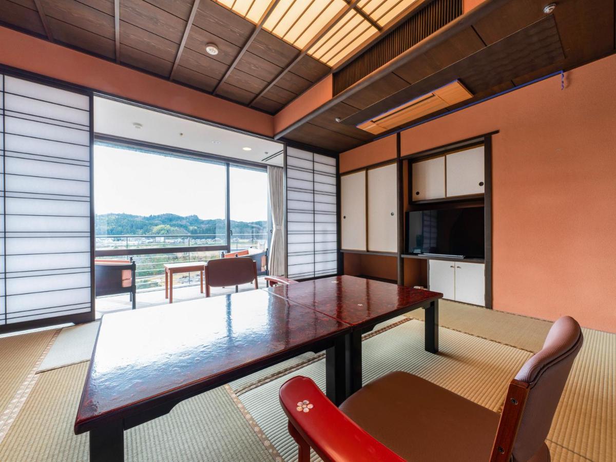 Yamashiro Onsen Miyabi No Yado Kaga Hyakumangoku Hotel Екстериор снимка